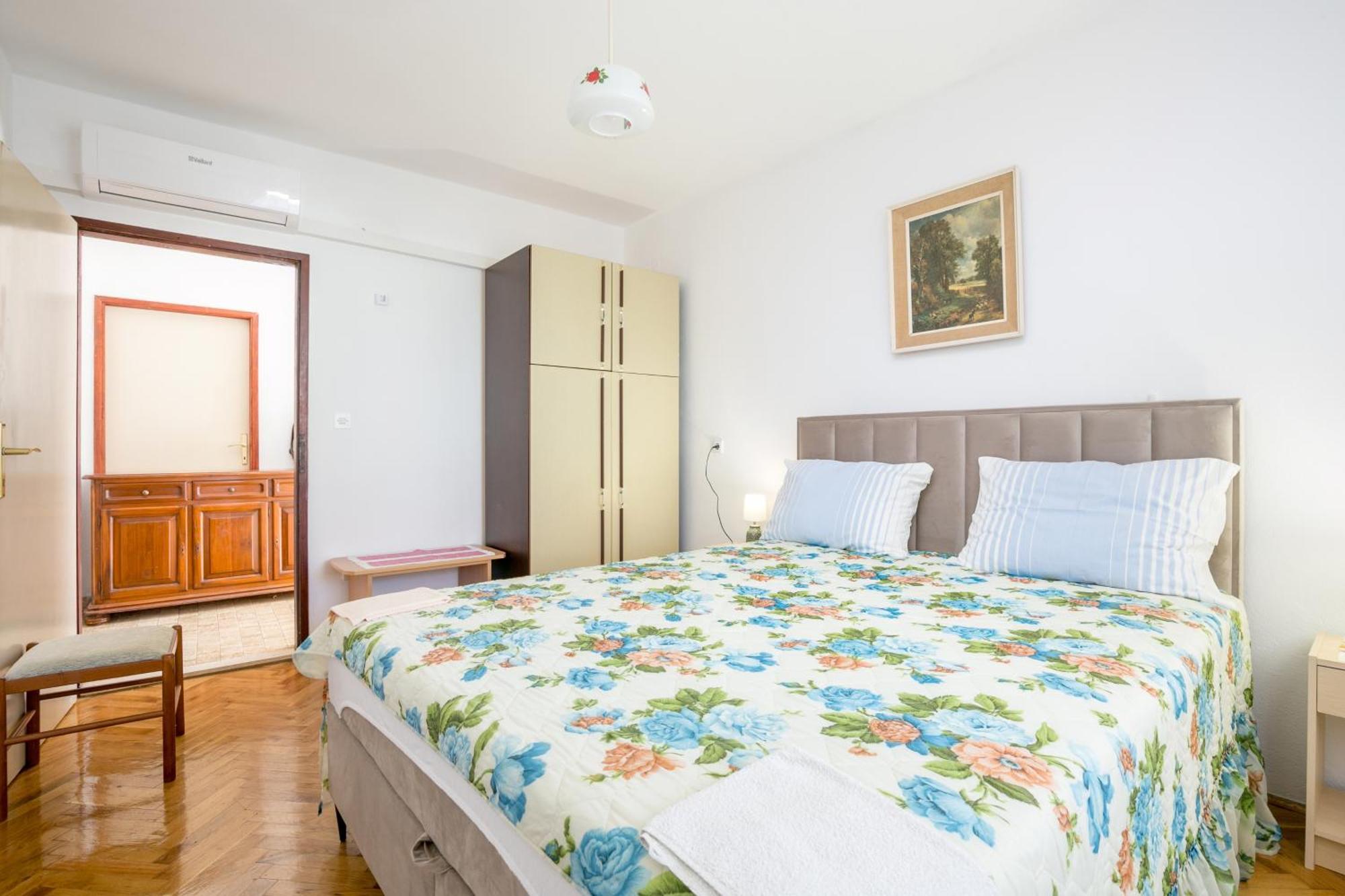 Apartments By The Sea Okrug Gornji, Ciovo - 1069 トロギール 部屋 写真